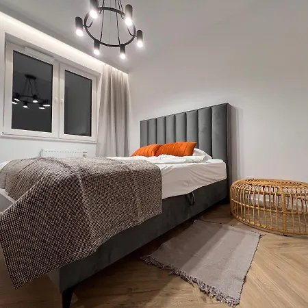 Daire Gold Sleep We Wroclawiu Z Prywatnym Jacuzzi I Duzym Lozkiem *