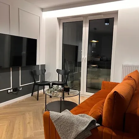 Apartment Gold Sleep We Wroclawiu Z Prywatnym Jacuzzi I Duzym Lozkiem *