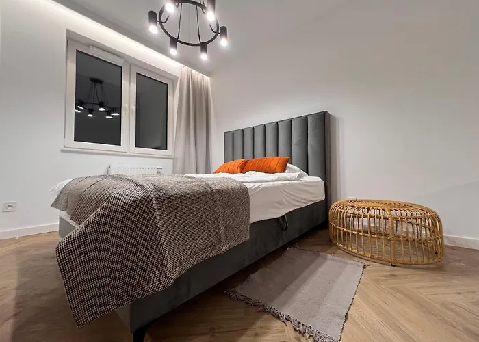 Daire Gold Sleep We Wroclawiu Z Prywatnym Jacuzzi I Duzym Lozkiem *